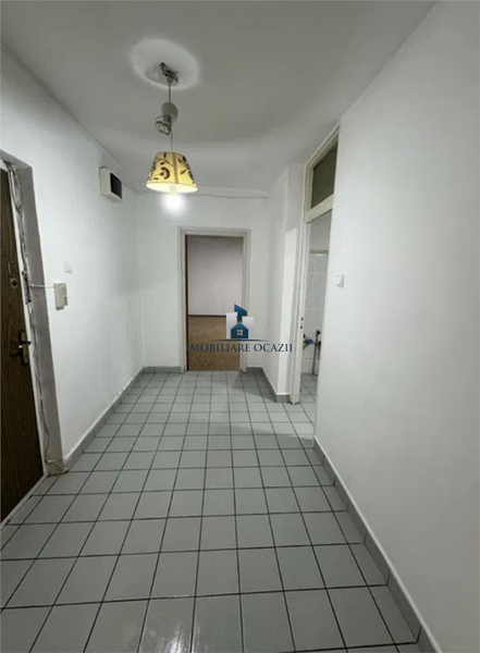 Constantin Brancoveanu, vanzare apartament 2 camere decomandat